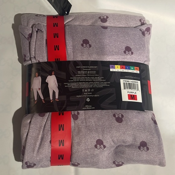 NWT Disney’s Minnie mouse cozy, two-piece pajama set - Picture 3 of 4